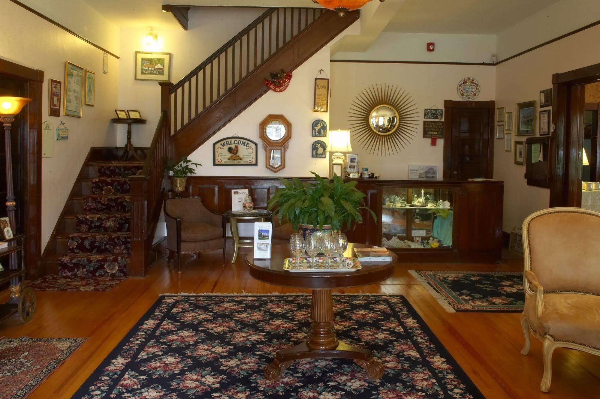 Spring Lake Inn Екстериор снимка
